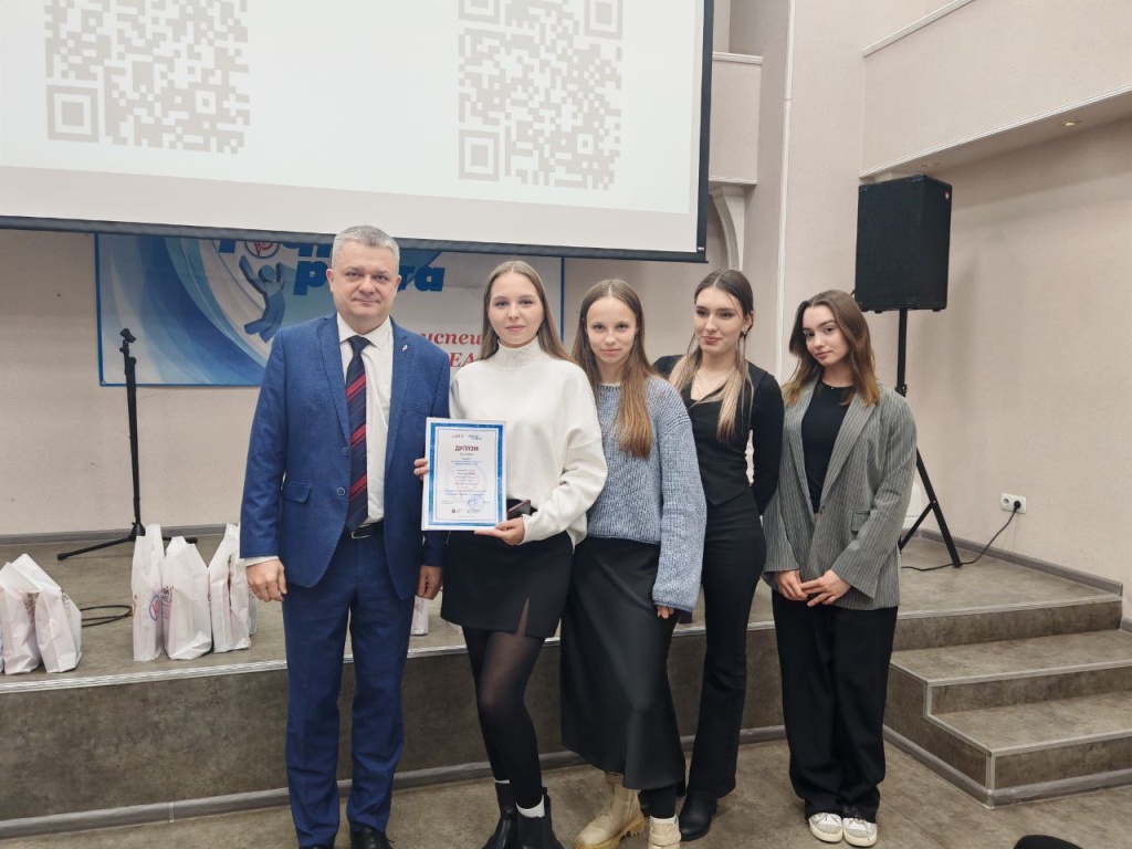 вектор успеха Виктор Соболев.jpg вектор успеха Виктор Соболев.jpg