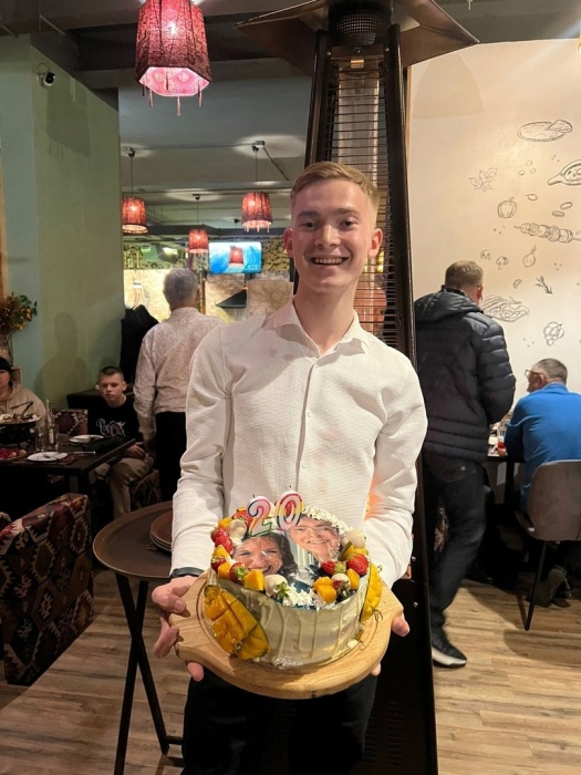 «Усатый нянь»: как омская «Экспресс-няня» покоряет города России