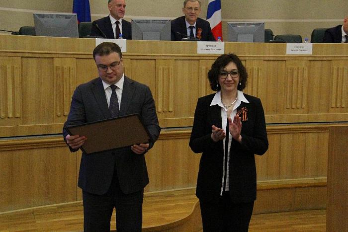 Предприниматели и Губернатор поблагодарили Минэкономразвития Омской области и центр "Мой бизнес" за помощь и поддержку