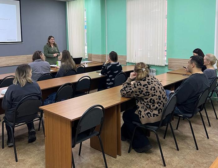 Психолог, кондитер, логопед и другие: кто пришёл на последнюю встречу по вопросам самозанятости в 2025 году