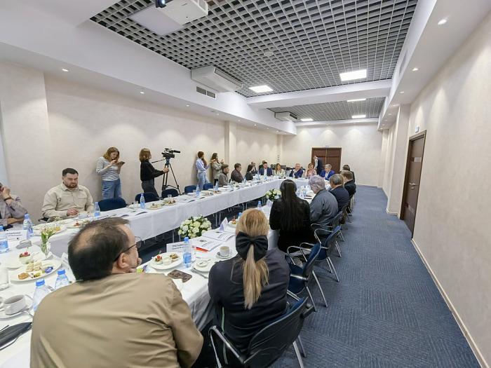 Журналистам представили руководителей институтов развития Омской области 