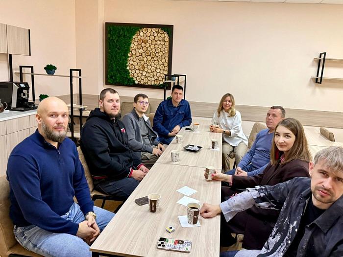 На ежемесячном "утреннем кофе" с резидентами ИТ-площадки центра "Мой бизнес"  обсудили функционал мессенджера MAX