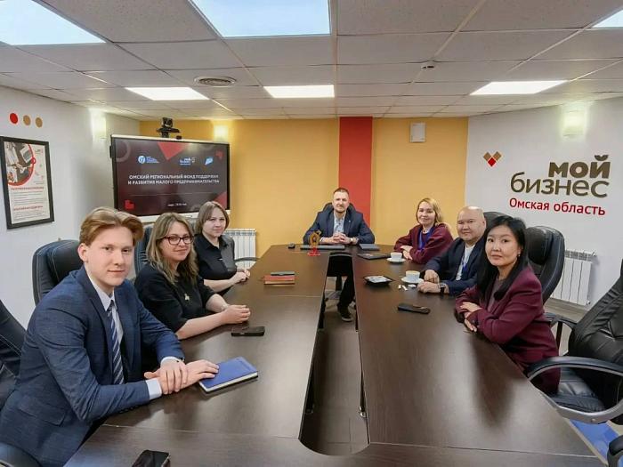 Центр «Мой бизнес» Омской области обменялся опытом с коллегами из Бурятии и Забайкальского края