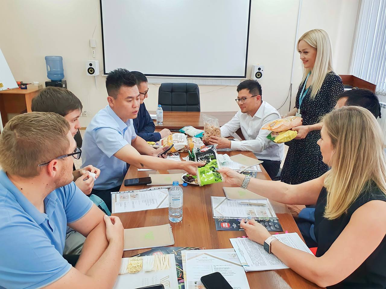 Китайские предприниматели заинтересованы в покупке рапсового масла, спаржи и муки по специальному рецепту из Омской области